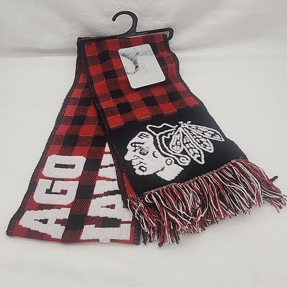 Scarf Chicago Blackhawks Forever Collectibles Reversible NHL Winter Hockey New